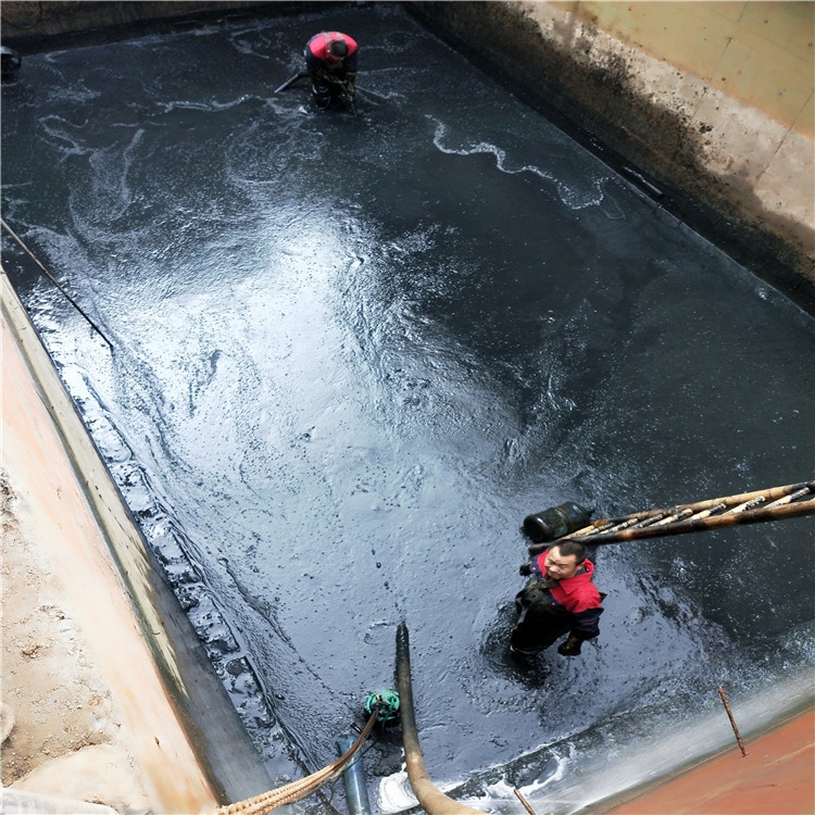 黄浦废水池清理